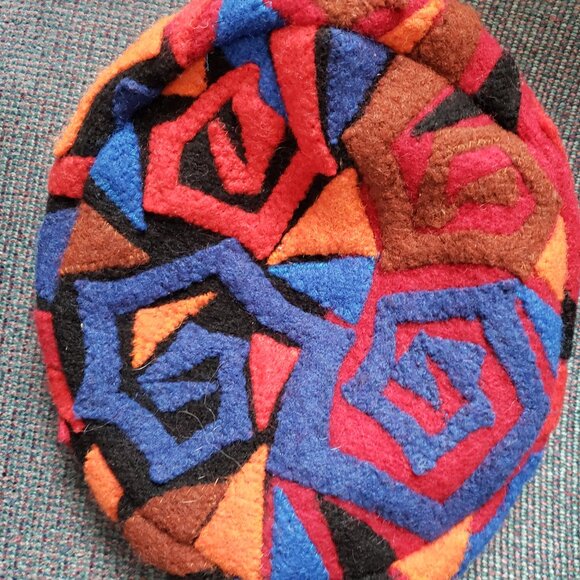 Colorful Teresa Searle hand felted hat - RARE! - Picture 1 of 3